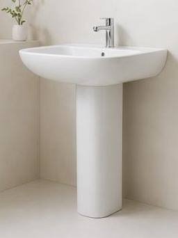 Pedestal Wash Basin