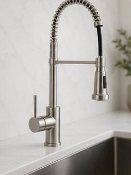 Pull-Down Kitchen Sprayer Tap
