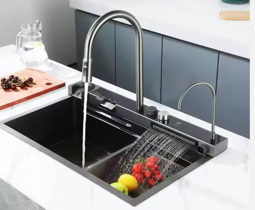 Double kitchen sink with faucet