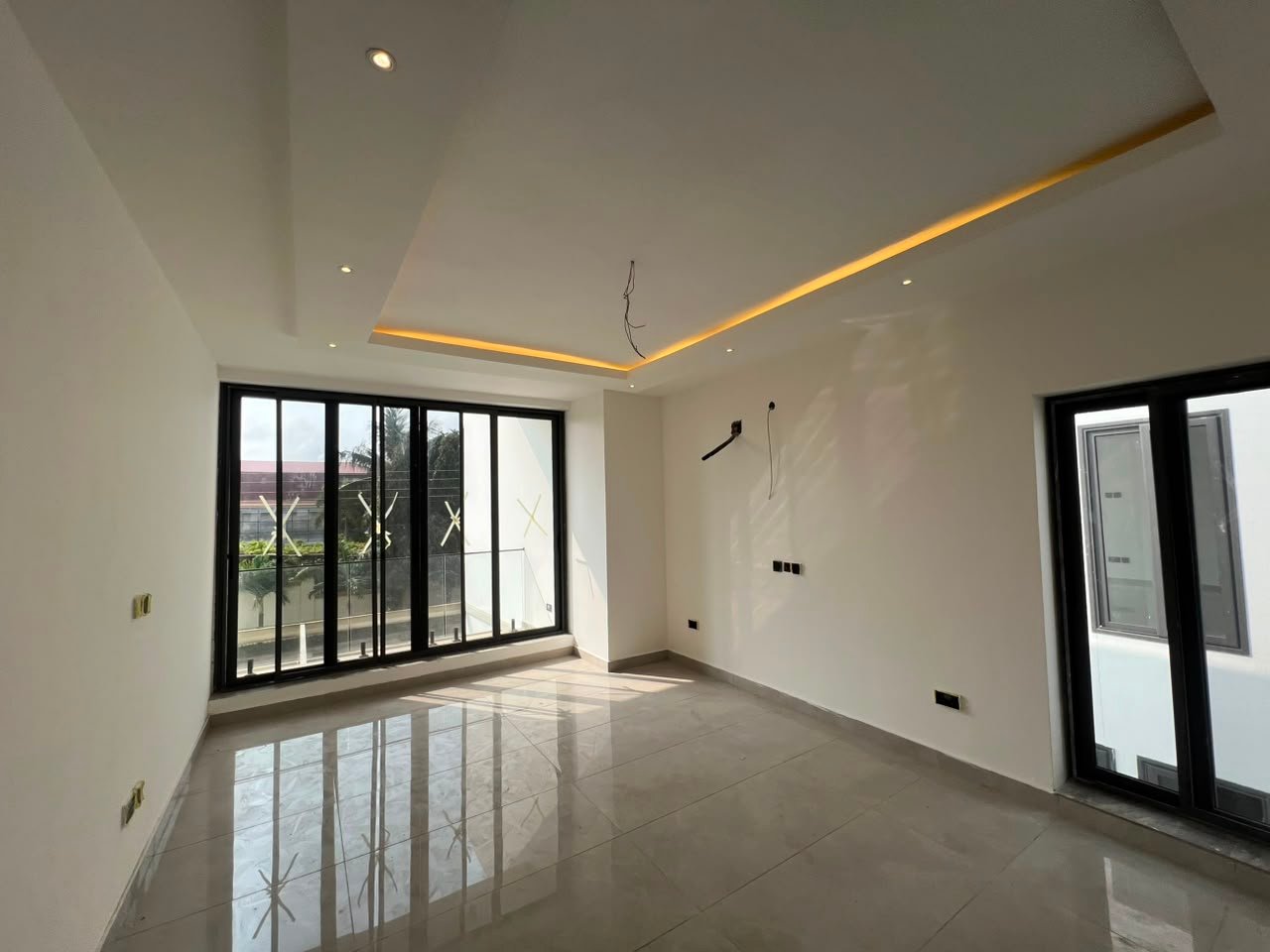 Executive newly built 4-bedroom house for rent at Tseaddo