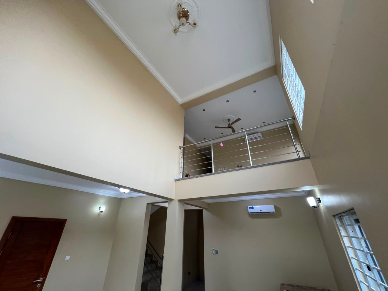 Contemporary 4 bedrooms home for sale at Labone (Unfurnished))