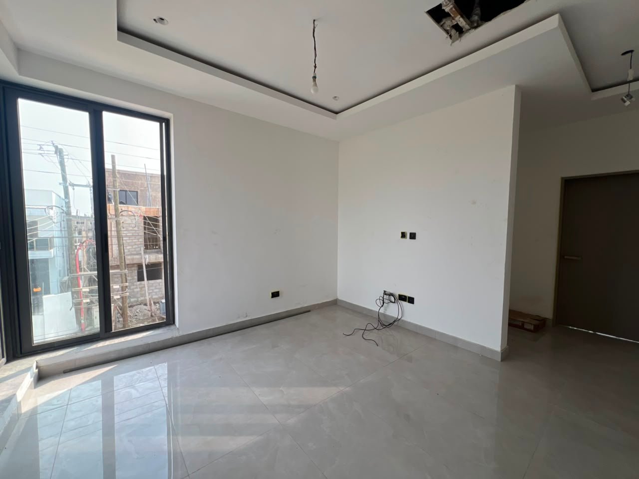Executive newly built 4-bedroom house for rent at Tseaddo