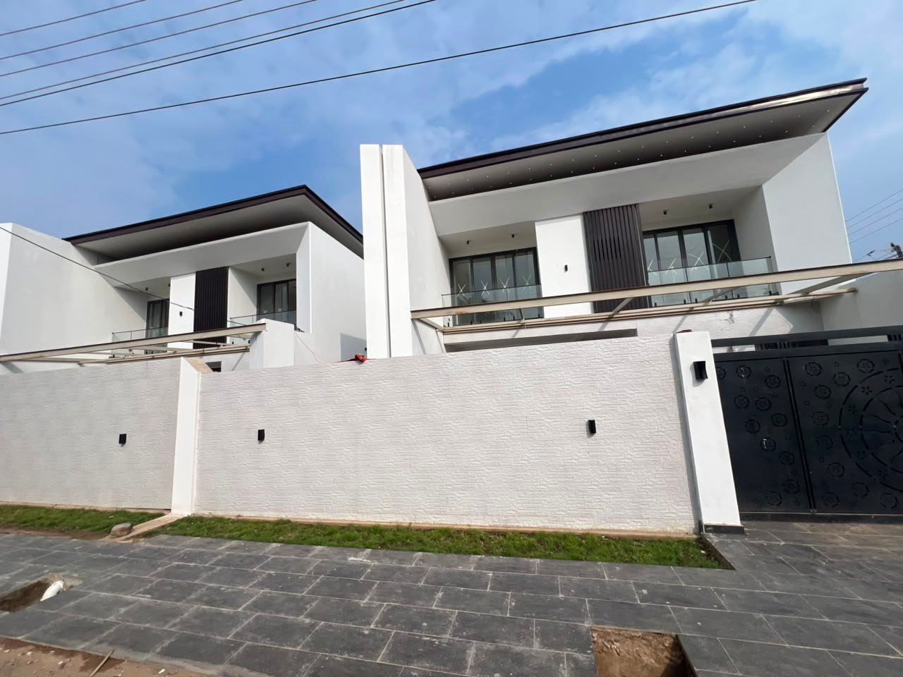 Executive newly built 4-bedroom house for rent at Tseaddo