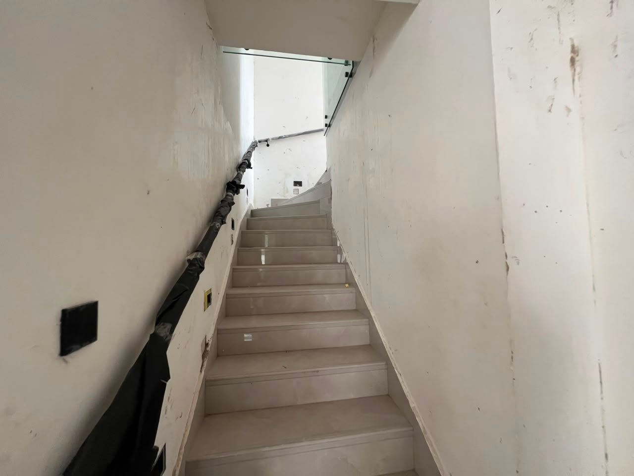 Executive newly built 4-bedroom house for rent at Tseaddo
